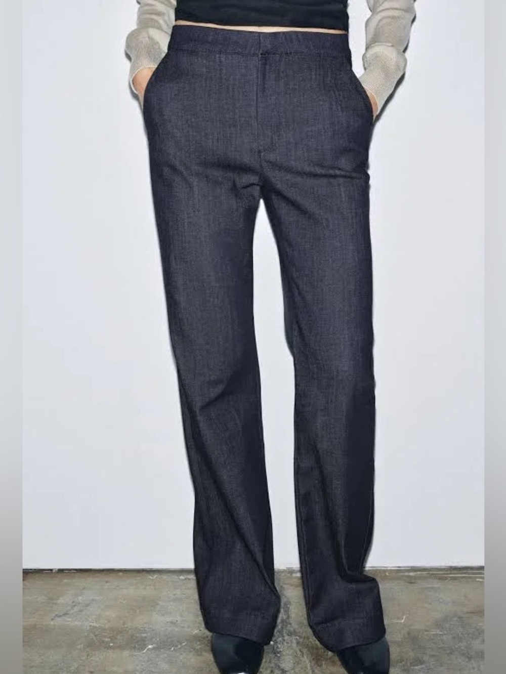 Zara Women's ZW Collection Clean Flare Mid-Rise Flare Denim Trousers